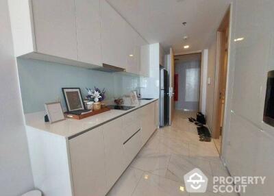 1-BR Condo at Hyde Sukhumvit 11 near BTS Nana