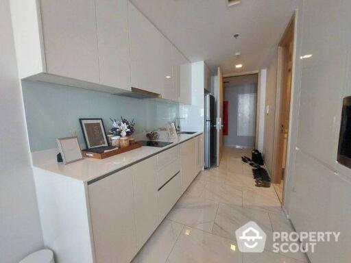 1-BR Condo at Hyde Sukhumvit 11 near BTS Nana