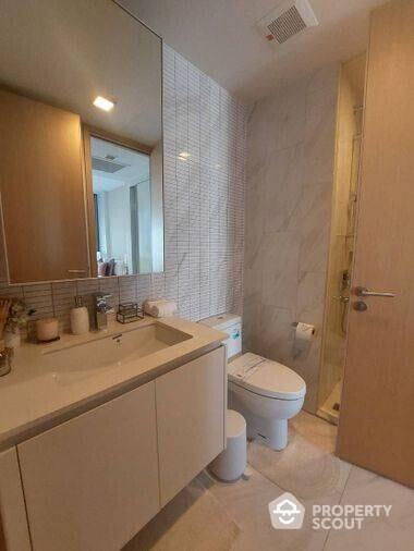 1-BR Condo at Hyde Sukhumvit 11 near BTS Nana