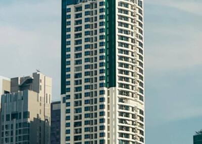 3-BR Condo at Sathorn House Condominium near BTS Surasak