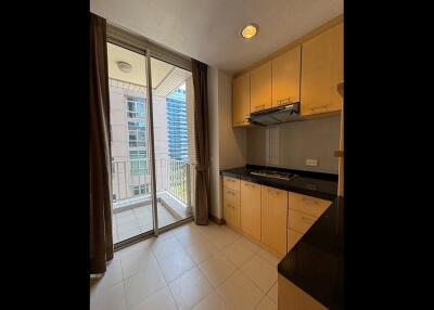 Langsuan Ville  Spacious 1 Bedroom Condo For Rent in Chit Lom