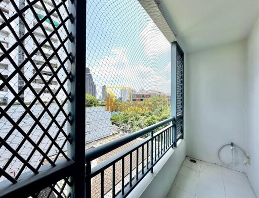 The Bangkok 61  Renovated 3 Bedroom Condo For Rent in Ekkamai