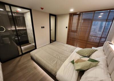 Park Origin Chula-Samyan | Stylish 2 Bedroom Duplex Condo in Sam Yan