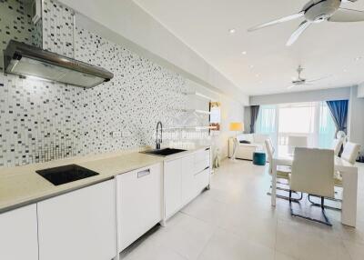 Generous, newly renovated, 2 bedroom, 2 bathroom for sale in Jomtien Complex in Foreign name.
