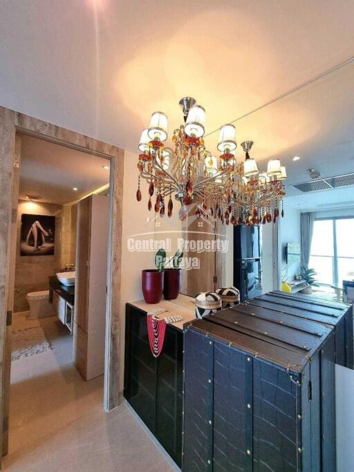 Superb, 1 bedroom, 1 bathroom corner unit for sale in Riviera Monaco in Foreign name.