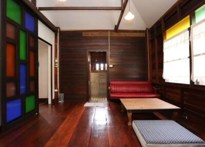 Traditional style 1 bedroom house to rent