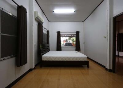 Single storey 2 bedroom house to rent at Chang Phueak