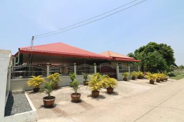 2 Homes Comprising 4 Bedrooms, 4 Bathrooms For Sale in Hin Khon, Lam Plai Mat, Buriram, Thailand