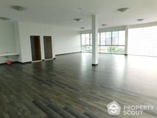 Commercial for Rent in Thung Phaya Thai