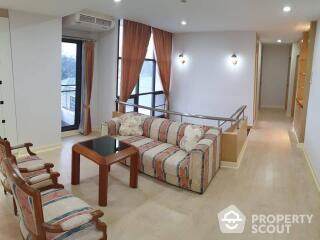 3-BR Duplex at Supalai Place Sukhumvit 39 near BTS Phrom Phong