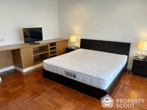 3-BR Apt. near MRT Sukhumvit