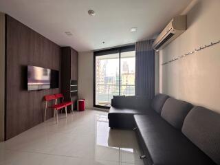 2 bed Condo in Sathorn House Silom Sub District C019528