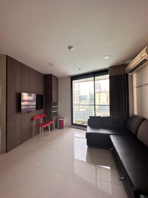 2 bed Condo in Sathorn House Silom Sub District C019528