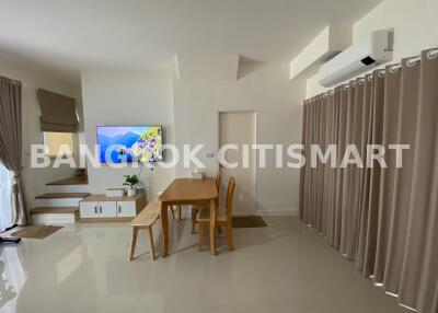 Townhouse at Pleno Rattanathibet-Bangyai for sale