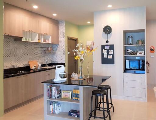 2 bed Condo in The Star Estate @ Narathiwas Chong Nonsi Sub District C017388