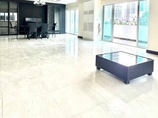 3-BR Condo at 33 Tower near BTS Phrom Phong