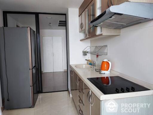 2-BR Condo at Supalai Casa Riva close to Thanon Tok