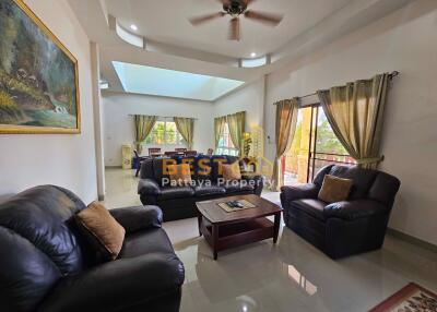 3 Bedrooms Villa / Single House in Rose Land & House East Pattaya H011843