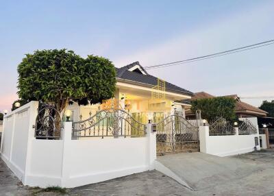 3 Bedrooms Villa / Single House in Raviporn City Home Village East Pattaya H011842