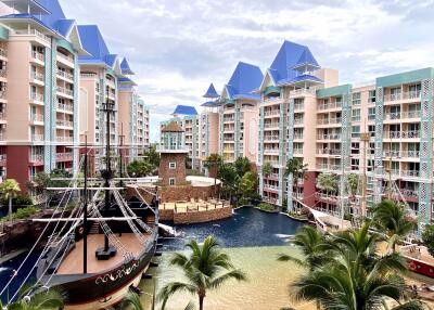 2 Bedrooms Condo in Grande Caribbean Condo Resort Jomtien C010163