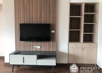 2-BR Apt. near BTS Saphan Taksin