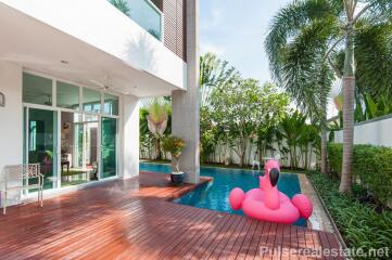 Spacious Foreign Freehold 3-Bedroom Oxygen Corner Duplex w/ Private Pool - 1 km to Bangtao Beach