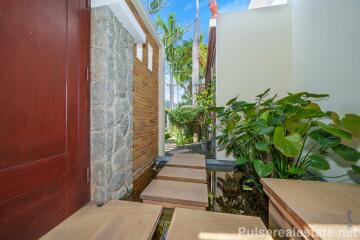 4-Bedroom Villa on Large Plot for Sale in Baan Bua, Naiharn Phuket - 2 Cars & a Piano Included in the Sale