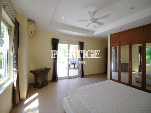Siam Royal View – 3 Bed 3 Bath in East Pattaya PC3466