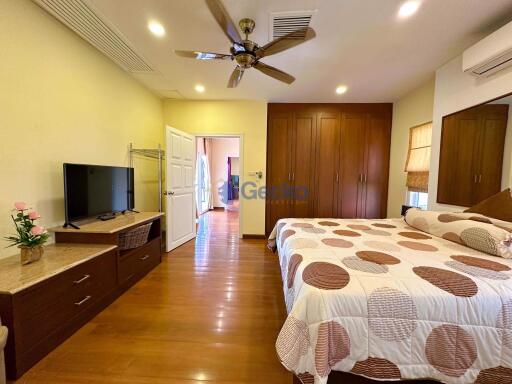 3 Bedrooms House in Chateaudale Thai Bali Villa Jomtien H011603