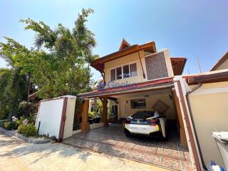 3 Bedrooms House in Chateaudale Thai Bali Villa Jomtien H011603