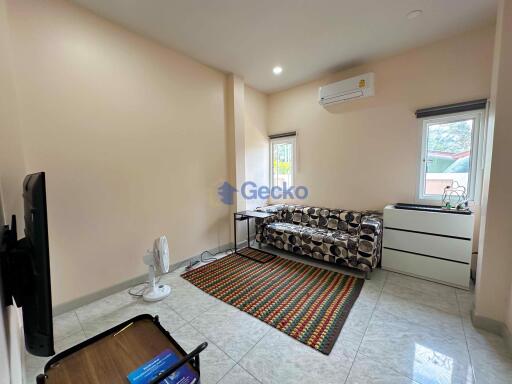 3 Bedrooms House East Pattaya H011597