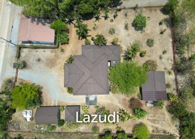 SINGLE VILLA ON BIG LAND PLOT : 3 bed plus additional adjacent land 3 rai