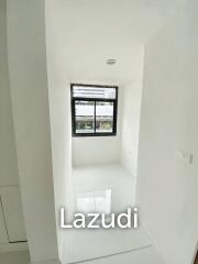 2 Bedroom 1 Bathroom 62 SQ.M Green Point Silom