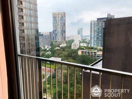 1-BR Condo at Noble Remix near BTS Thong Lor