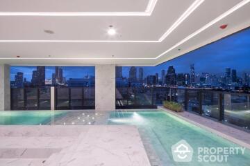 2-BR Penthouse at Altitude Symphony Charoenkrung near BTS Saphan Taksin