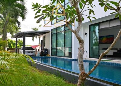 Modern House with 2 Bedrooms and Private Pool in Rawai for Sale