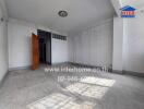 Spacious unfurnished entryway in a residential building
