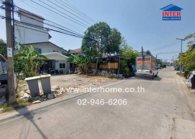 2-story detached house, 60 sq m., near Sarasas Witaed Suksa School. Soi Pracha Uthit 90 (Allocation Ta Bem 2) Pracha Uthit Road Phra Samut Chedi, Samut Prakan