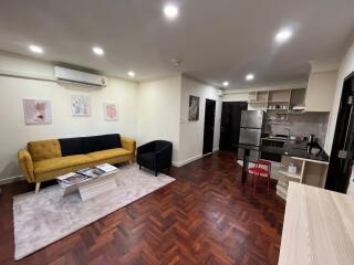 Spacious and modern living room with integrated kitchen