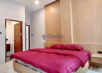 3 Bedrooms House East Pattaya H011605