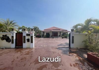 KAO KALOK : Well designed and good quality 3 beds pool villa near the Beach on large land plot.