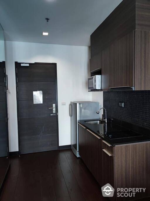 1-BR Condo at Ideo Q Phayathai near BTS Phaya Thai