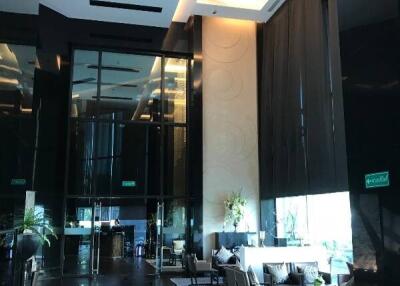 1-BR Condo at Rhythm Sathorn near BTS Saphan Taksin