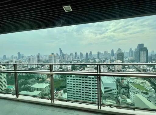 3 bed Condo in The Madison Khlong Tan Nuea Sub District C020971