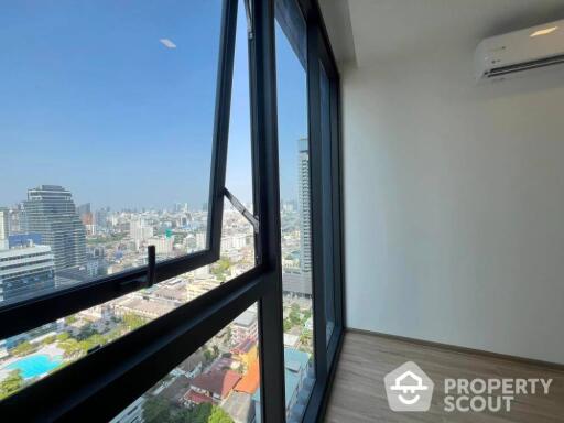 1-BR Condo at Xt Phayathai near BTS Phaya Thai