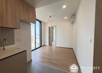 1-BR Condo at Xt Phayathai near BTS Phaya Thai