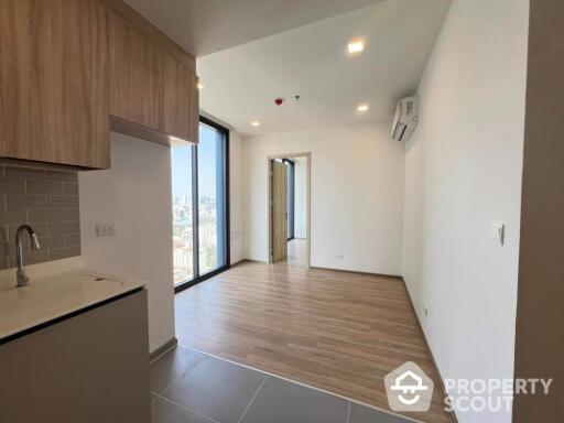 1-BR Condo at Xt Phayathai near BTS Phaya Thai