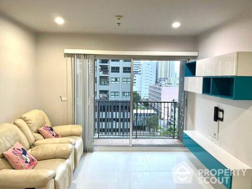 2-BR Condo at Hive Taksin near BTS Wongwian Yai