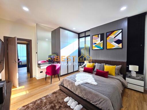 4 Bedrooms Villa / Single House Bang Lamung H011848