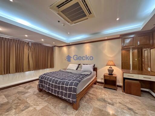 1 Bedroom Condo in Nova Atrium Central Pattaya C011607